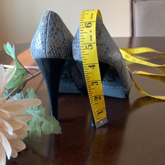 Beautiful new 4 inch high heels by Moda Spana Sz: 7M - Picture 12 of 17